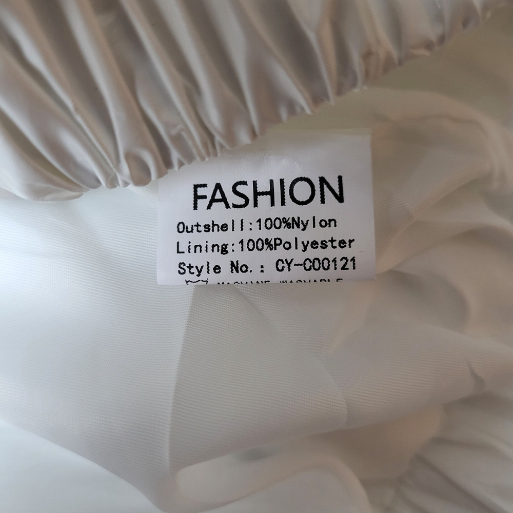 Women’s Shiny Cropped Puffer Jacket – Uaneo – White – Size M – NWT - Picture 9 of 12